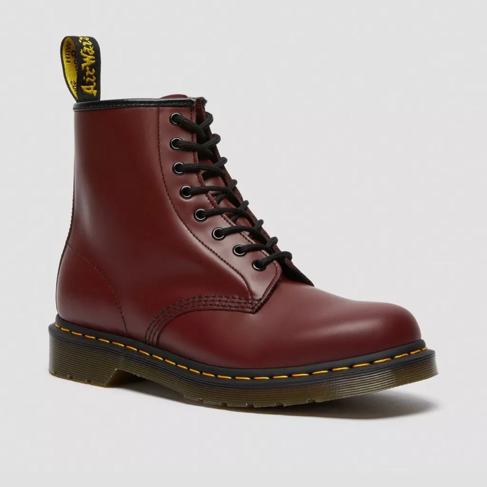 1460 SMOOTH LEATHER LACE UP BOOTS CHERRY RED SIZE 7 women’s